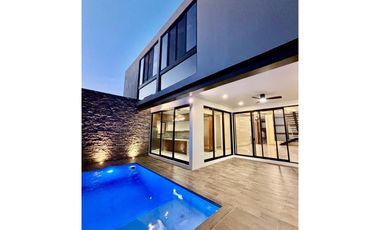 Venta casa con 4 recámaras en Soluna Temozon Mérida Yucatán.