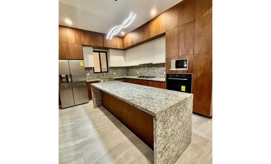 Venta casa con 4 recámaras en Soluna Temozon Mérida Yucatán.