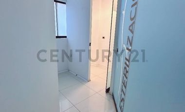 ALQUILER DE CONSULTORIO MÉDICO / OFICINA EN ZONA ESTRATÉGICA