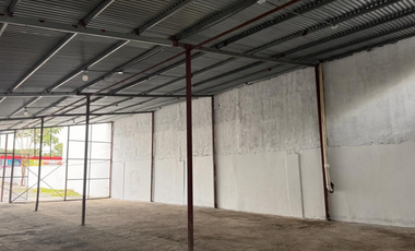 24 DE DICIEMBRE / GALERA COMERCIAL / CON OFICINA /  2014M