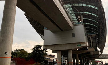 24 DE DICIEMBRE / GALERA COMERCIAL / CON OFICINA /  2014M