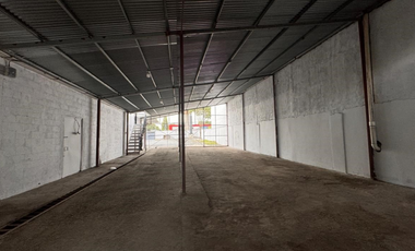 24 DE DICIEMBRE / GALERA COMERCIAL / CON OFICINA /  2014M