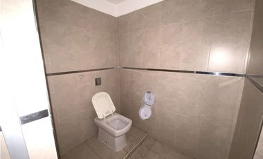 ALQUILER DE LOCAL COMERCIAL, A METROS DE LA PEATONAL
