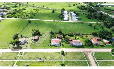 Vendo Casa a Refaccionar en Herrera, Entre Ríos.