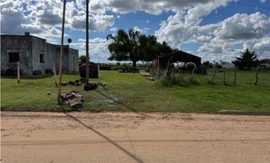 Vendo Casa a Refaccionar en Herrera, Entre Ríos.