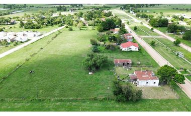 Vendo Casa a Refaccionar en Herrera, Entre Ríos.