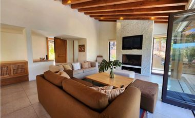 Casa en Venta dentro de Condominio en Valle de Bravo