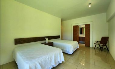 Casa en Venta dentro de Condominio en Valle de Bravo