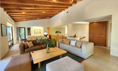 Casa en Venta dentro de Condominio en Valle de Bravo