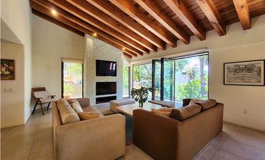 Casa en Venta dentro de Condominio en Valle de Bravo