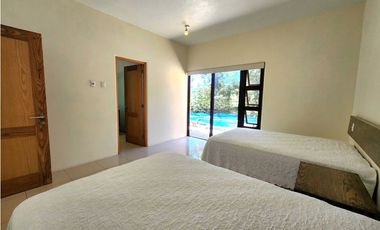 Casa en Venta dentro de Condominio en Valle de Bravo