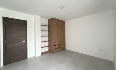 CASAS INDEPENDIENTES DE 3 DORMITORIOS- 