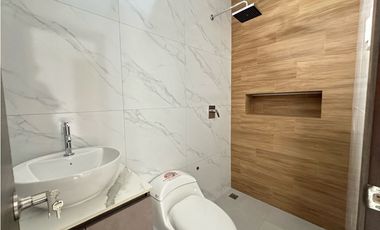 CASAS INDEPENDIENTES DE 3 DORMITORIOS- 