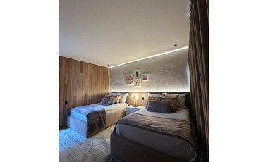 Casa en Arriendo Amoblado en Medellín Alto de Palmas