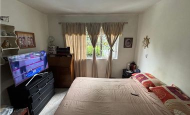 VENTA DE AMPLIA CASA MULTIFAMILIAR LAURELES CERCA EXITO LAURELES