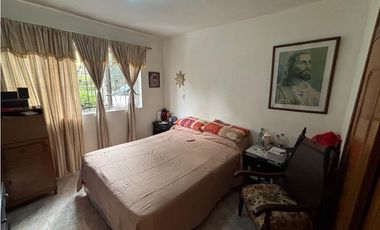 VENTA DE AMPLIA CASA MULTIFAMILIAR LAURELES CERCA EXITO LAURELES