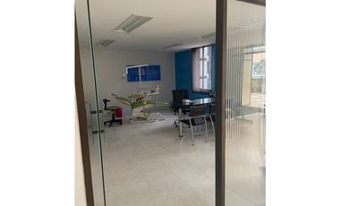 Se Vende Oficina- Consultorio en el Centro- Pereira