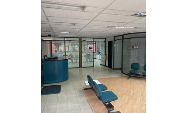 Se Vende Oficina- Consultorio en el Centro- Pereira