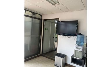 Se Vende Oficina- Consultorio en el Centro- Pereira