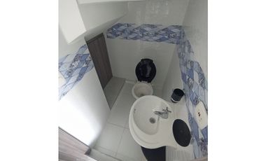 ALQUILER DE CASA 2 NIVELES  BARRIO MANZANARES POBLADO CAMPESTRE