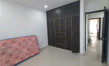Se vende hermosa casa amplia en conjunto cerrado