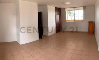 Alquiler Suite amplia en Urb. Estancias del Rio, Samborondón