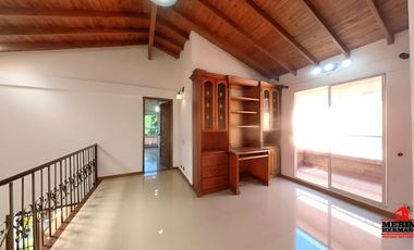 Casa en Venta Ubicado en La Estrella Codigo 5883