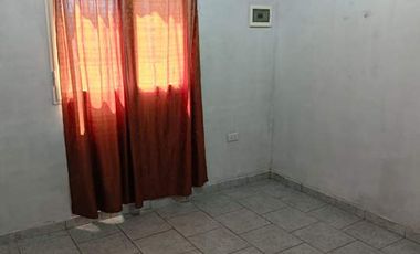 Excelente Casa de Material en Venta