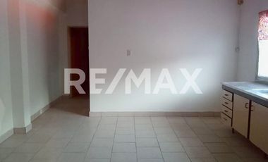 Venta de Complejo de 5 Departamentos Centenario