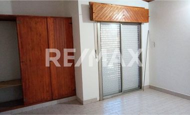 Venta de Complejo de 5 Departamentos Centenario
