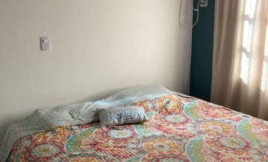 CASA 6AMB. C/COCHERA, QUINCHO Y PILETA RECICLADA!!