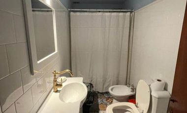 CASA 6AMB. C/COCHERA, QUINCHO Y PILETA RECICLADA!!