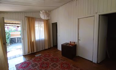 VENTA  CASA AMPLIO TERRENO CHIMBARONGO