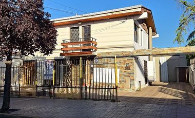 CALLE CAMPOS ENTRE MUJICA Y CACERES