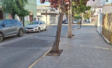 CALLE CAMPOS ENTRE MUJICA Y CACERES