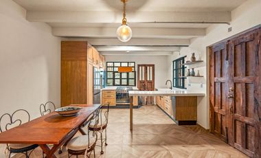Casa en Venta en el Centro de San Miguel de Allende – Ameublada y Rooftop