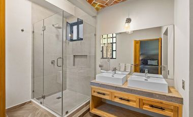 Casa en Venta en el Centro de San Miguel de Allende – Ameublada y Rooftop
