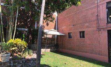 Venta de Casa con Bodega en Jiutepec