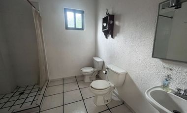 Venta de Casa con Bodega en Jiutepec