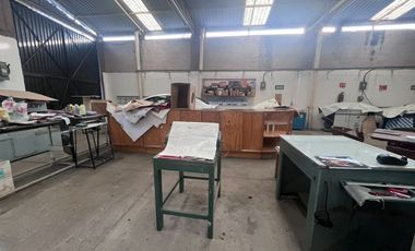 Venta de Casa con Bodega en Jiutepec