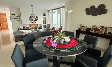 CASA EN VENTA LOMA REAL NACIONES UNIDAS