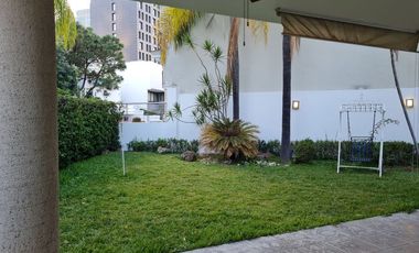 RENTA HERMOSA CASA A PASOS DE ANDARES