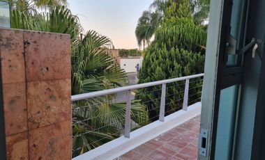 RENTA HERMOSA CASA A PASOS DE ANDARES