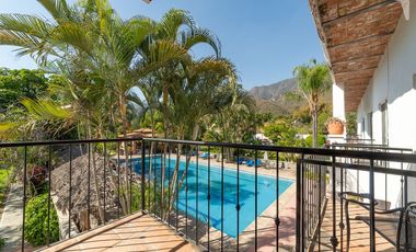 Hotel con Alto Potencial de Negocio de Assisted Living para Extranjeros Jubilados en Ajijic