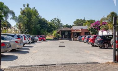 Hotel con Alto Potencial de Negocio de Assisted Living para Extranjeros Jubilados en Ajijic