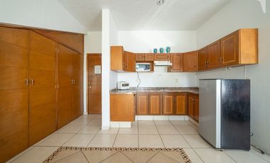 Hotel con Alto Potencial de Negocio de Assisted Living para Extranjeros Jubilados en Ajijic