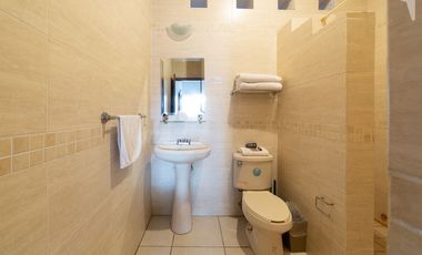 Hotel con Alto Potencial de Negocio de Assisted Living para Extranjeros Jubilados en Ajijic