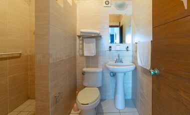 Hotel con Alto Potencial de Negocio de Assisted Living para Extranjeros Jubilados en Ajijic