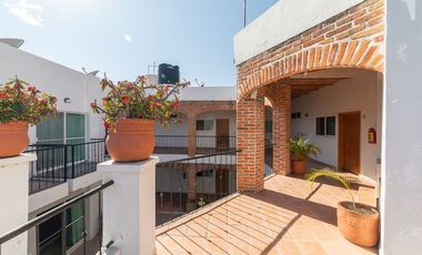 Hotel con Alto Potencial de Negocio de Assisted Living para Extranjeros Jubilados en Ajijic