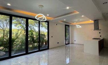 Casa en venta en Los Robles, Coto Encinos